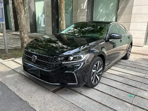 Volkswagen Passat, 2022