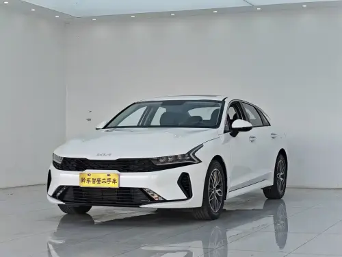 Kia K5, 2025
