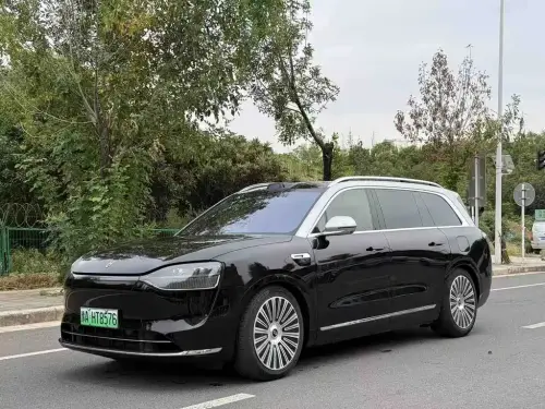 AITO M9, 2025