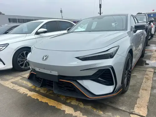 Changan UNI-V, 2025