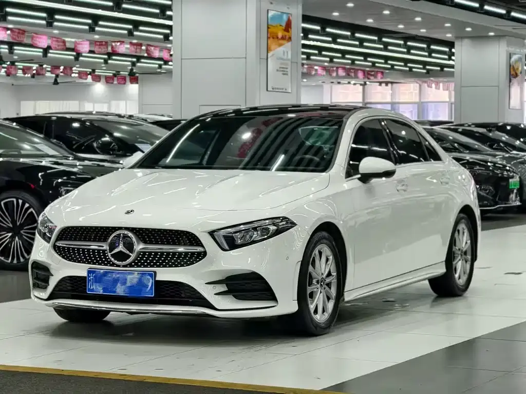 Mercedes-Benz 奔驰A级, 2022