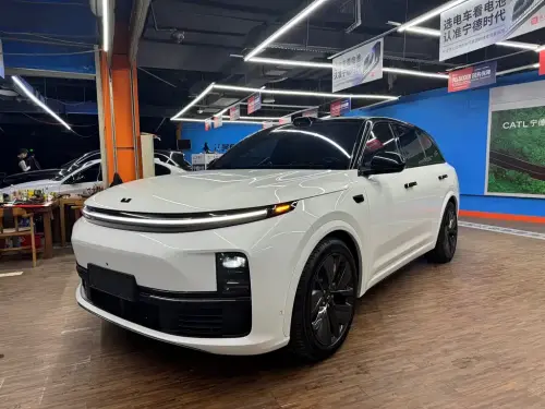 Li Auto L7, 2025