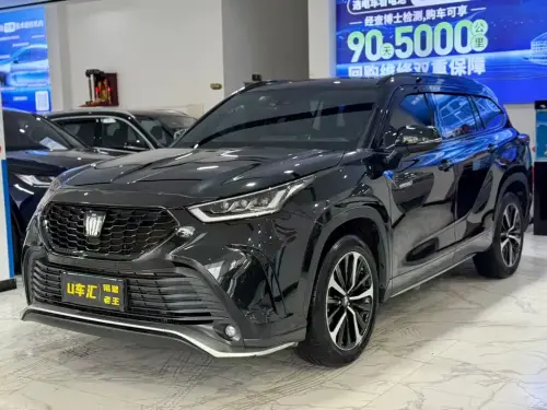 Toyota Crown Kluger, 2024