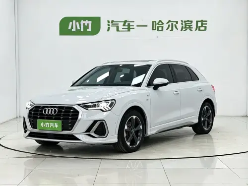 Audi Q3, 2022