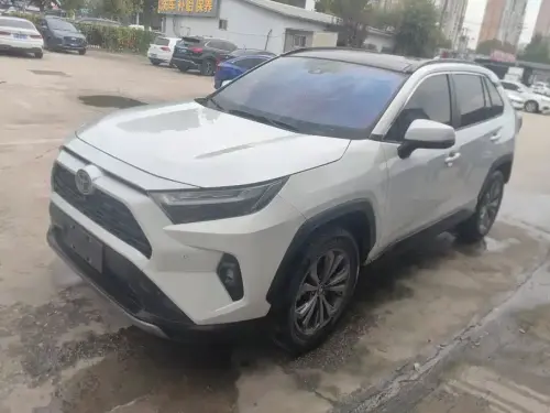 Toyota RAV4, 2023