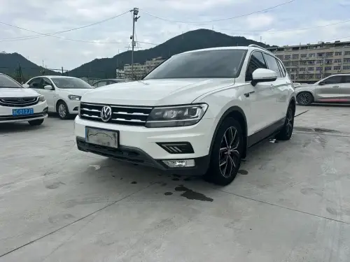 Volkswagen Tiguan, 2020
