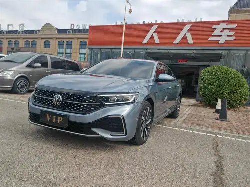 Volkswagen Passat, 2021
