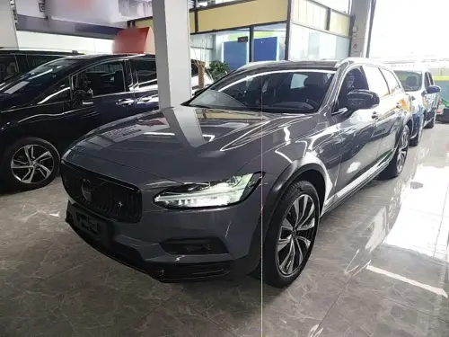 Volvo V90, 2021