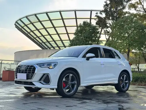 Audi Q3, 2021