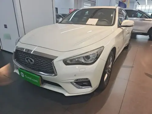 Infiniti Q50, 2022