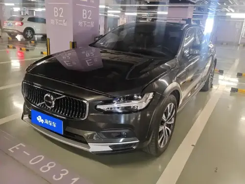 Volvo V90, 2021
