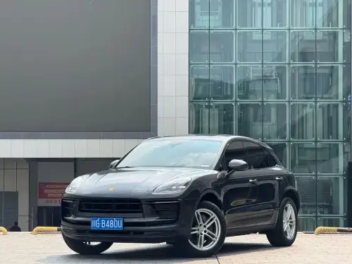 Porsche Macan, 2022