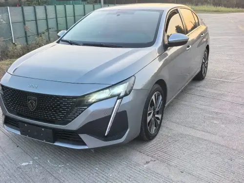 Peugeot 408, 2025