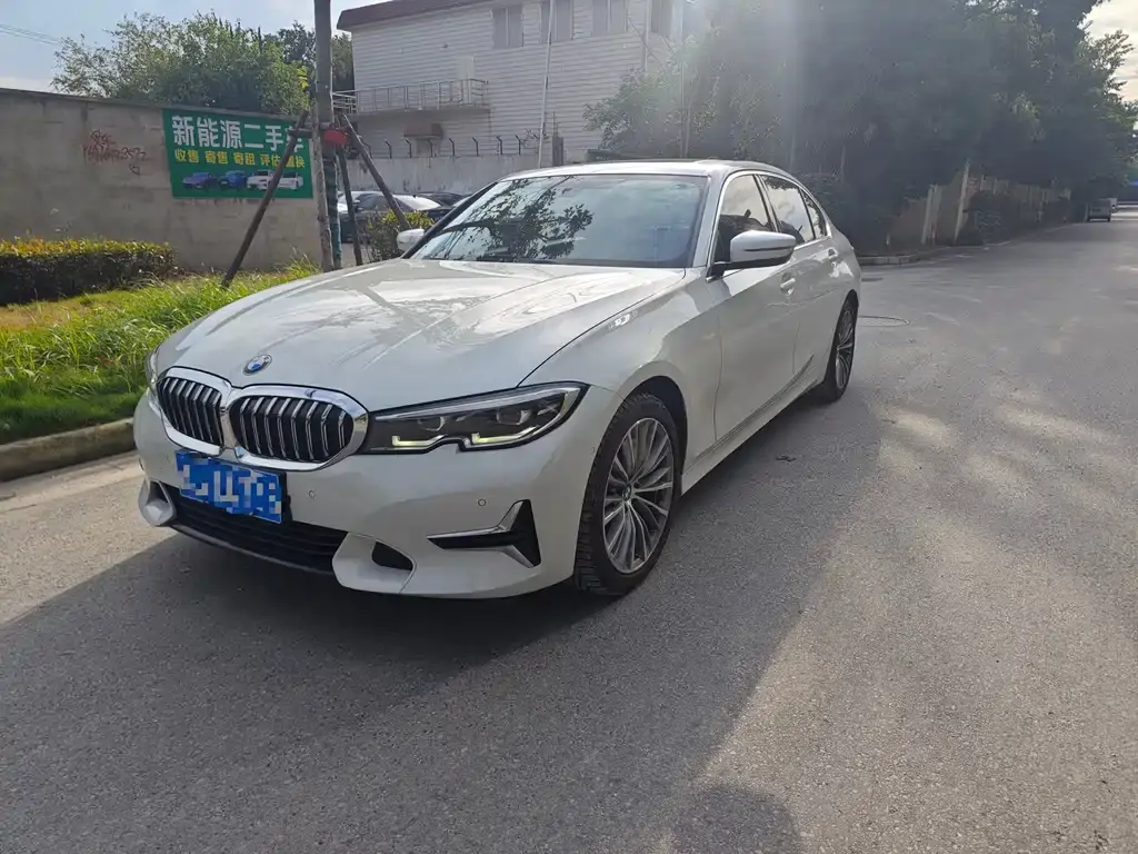 BMW 3-Series, 2020