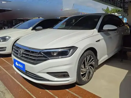 Volkswagen Sagitar, 2020