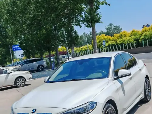 BMW 1-Series, 2021