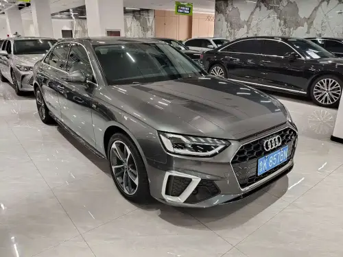 Audi A4, 2023