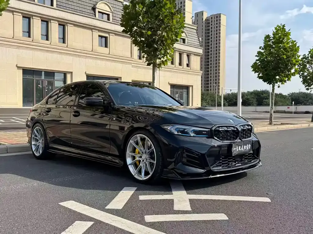 BMW 3-Series, 2025