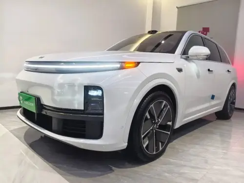 Li Auto L7, 2025