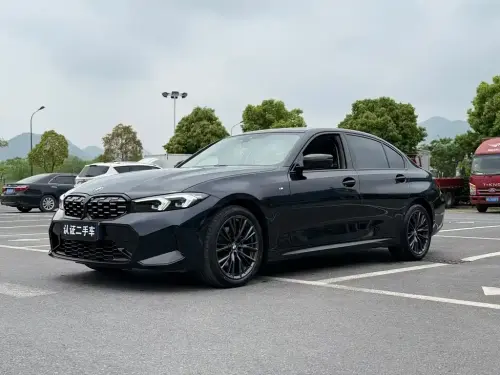 BMW 3-Series, 2023