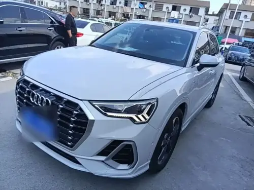 Audi Q3, 2023