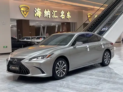 Lexus ES, 2023