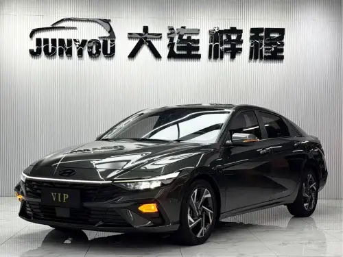 Hyundai Elantra, 2024