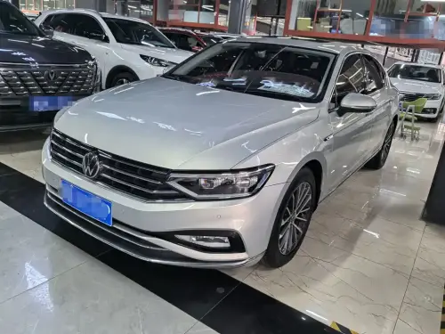 Volkswagen Magotan, 2021