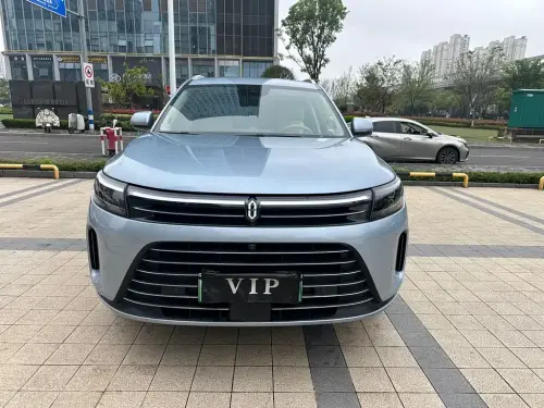 AITO M7, 2023