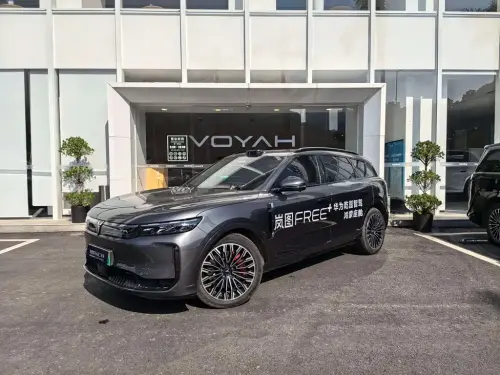 Voyah FREE, 2025