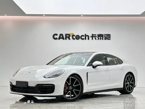 Porsche Panamera, 2022