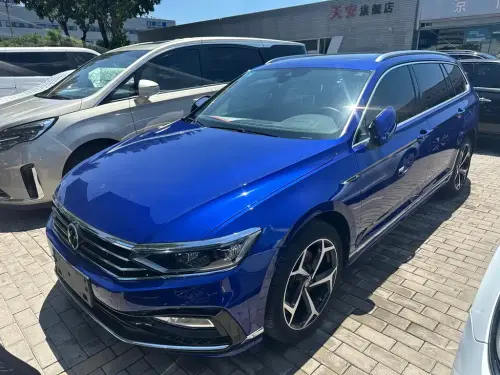 Volkswagen Variant, 2023