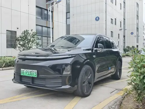 Li Auto L6, 2025