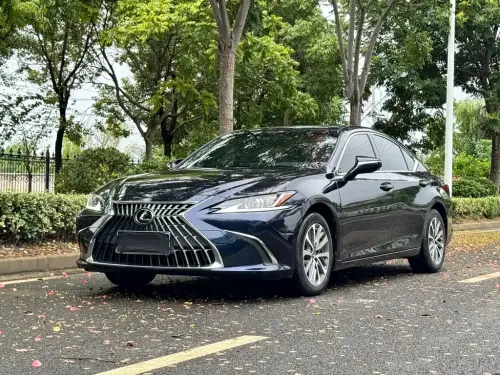 Lexus ES, 2021
