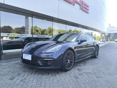 Porsche Panamera, 2023