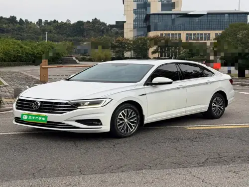 Volkswagen Sagitar, 2020