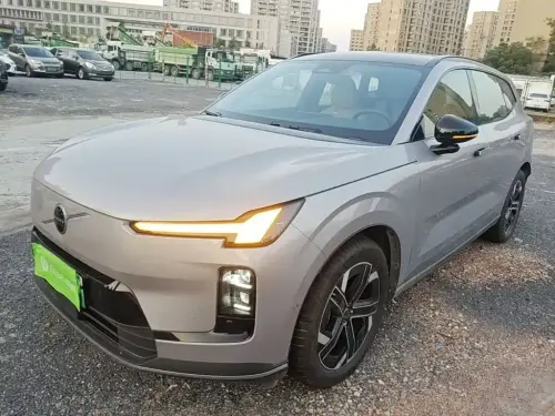 Volvo XC70, 2025