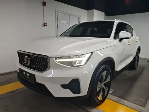 Volvo XC40, 2024