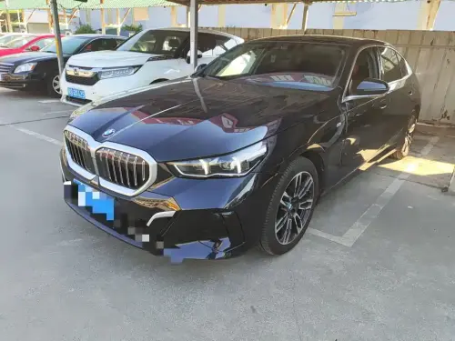 BMW 5-Series, 2024