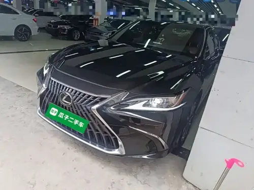 Lexus ES, 2023