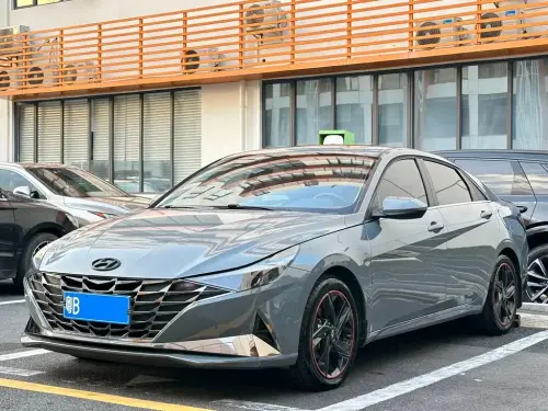 Hyundai Elantra, 2021