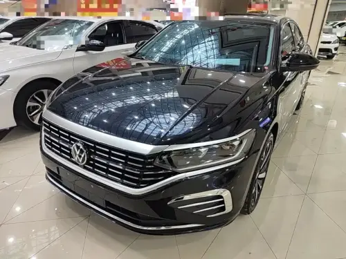 Volkswagen Passat, 2025