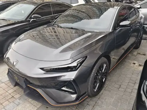 Changan UNI-V, 2025