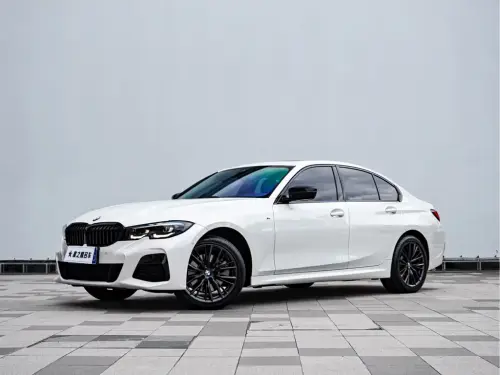 BMW 3-Series, 2022