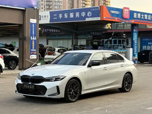 BMW 3-Series, 2025
