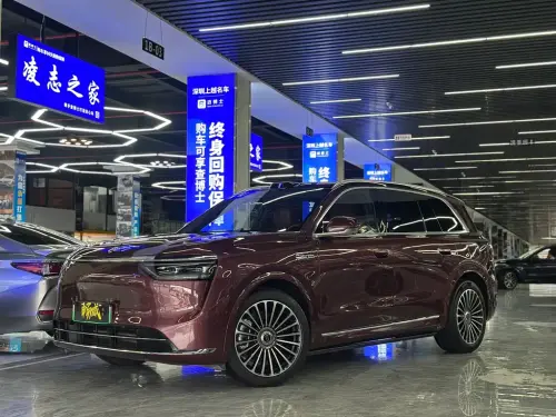 AITO M8, 2025