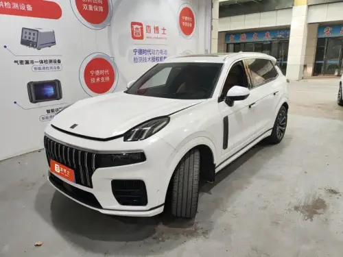 Lynk & Co 09, 2024