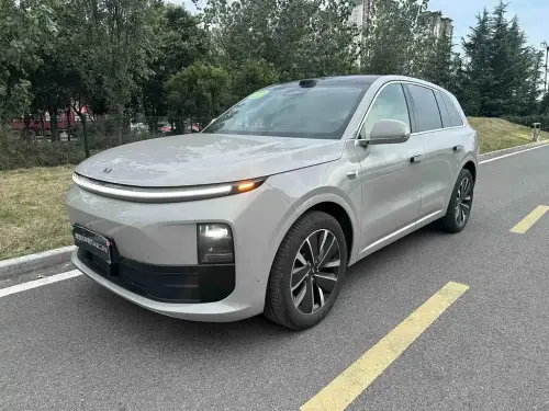 Li Auto L6, 2025