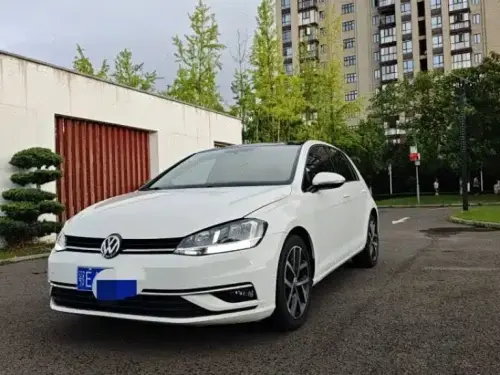 Volkswagen Golf, 2020