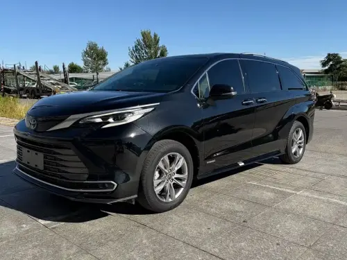 Toyota Sienna, 2023